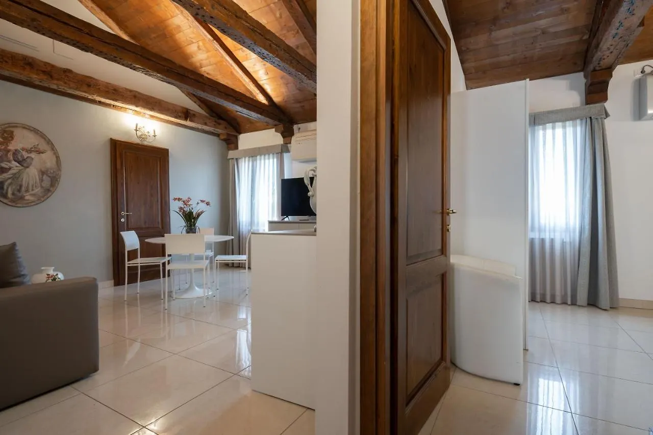 Vivaldi Suites By Wonderful Italy Venice Apartment