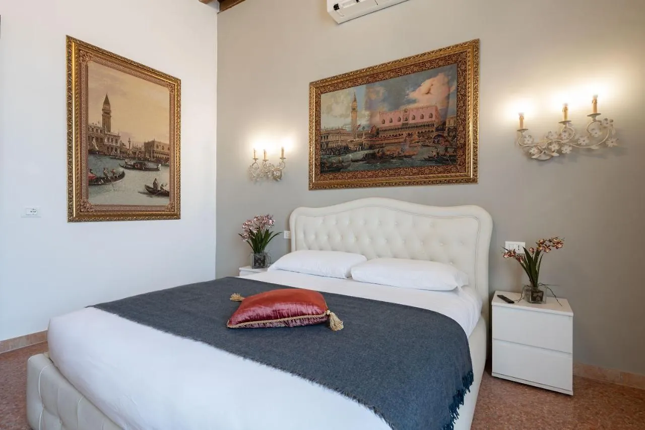 Vivaldi Suites By Wonderful Italy Venice Apartment